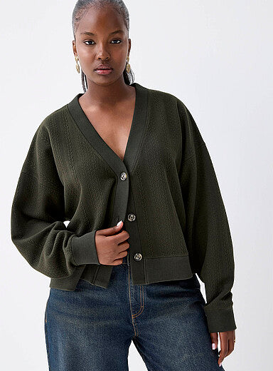 Small Cables V-Neck Cardigan