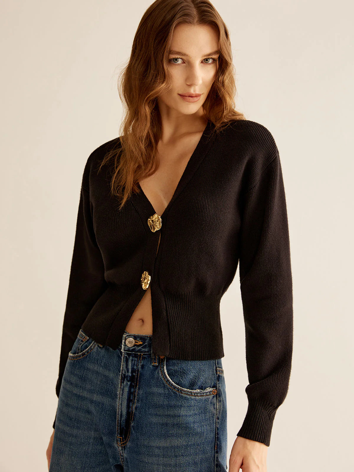 Lila | Cropped Knit Cardigan | Elegant Details | Soft Wool Blend