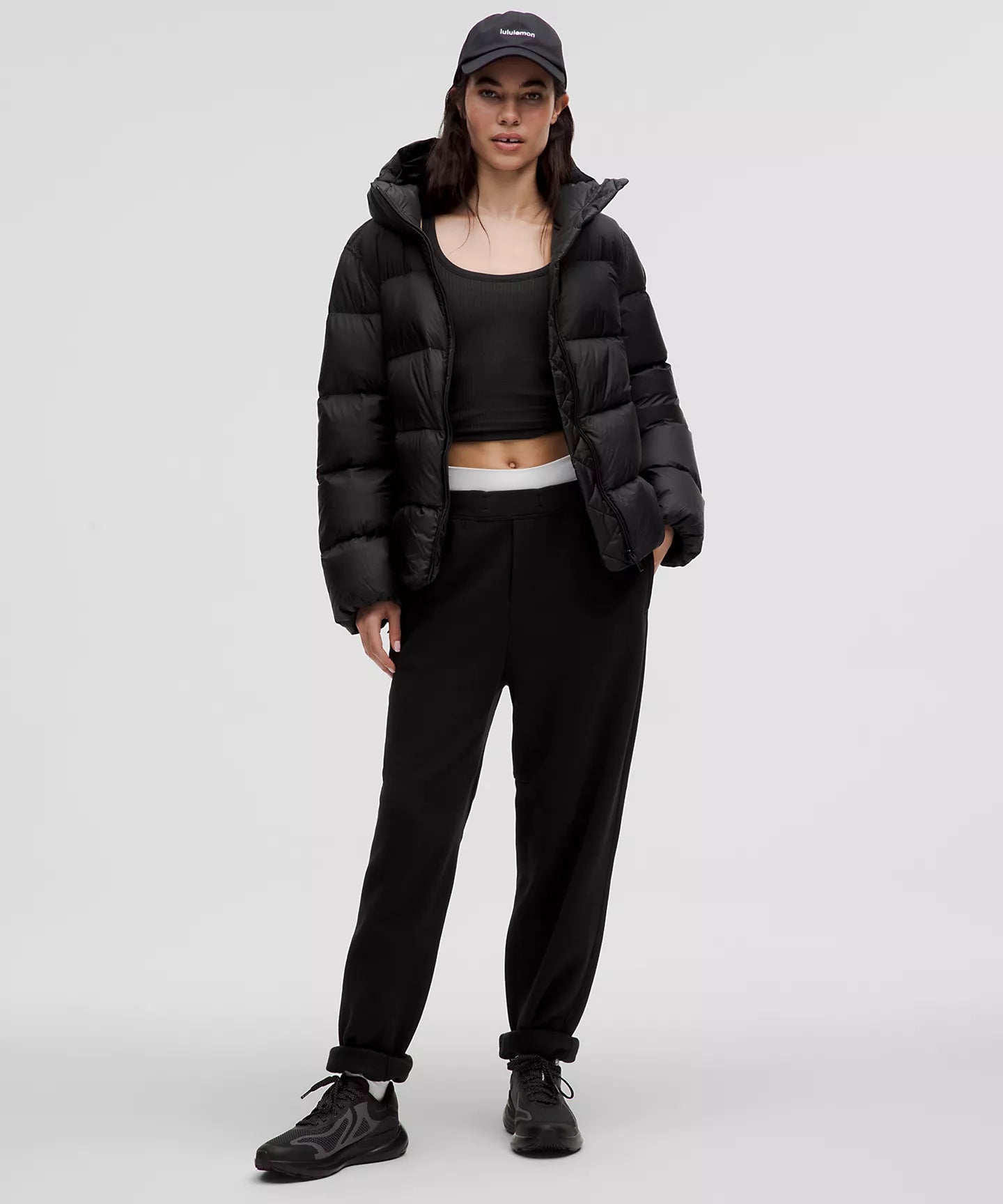 Featherweight 900-Down-Fill Puffer Jacket