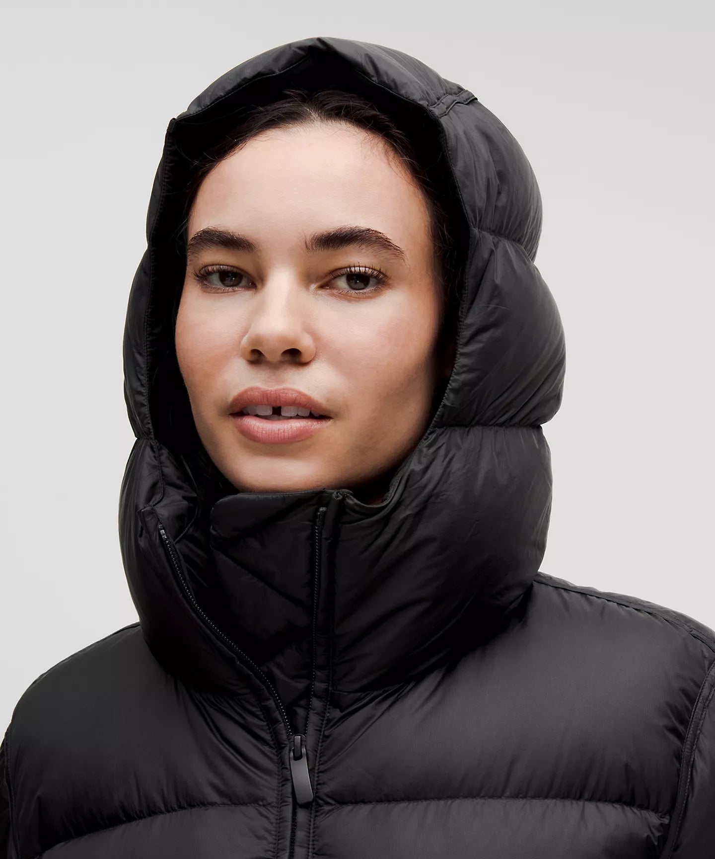 Featherweight 900-Down-Fill Puffer Jacket