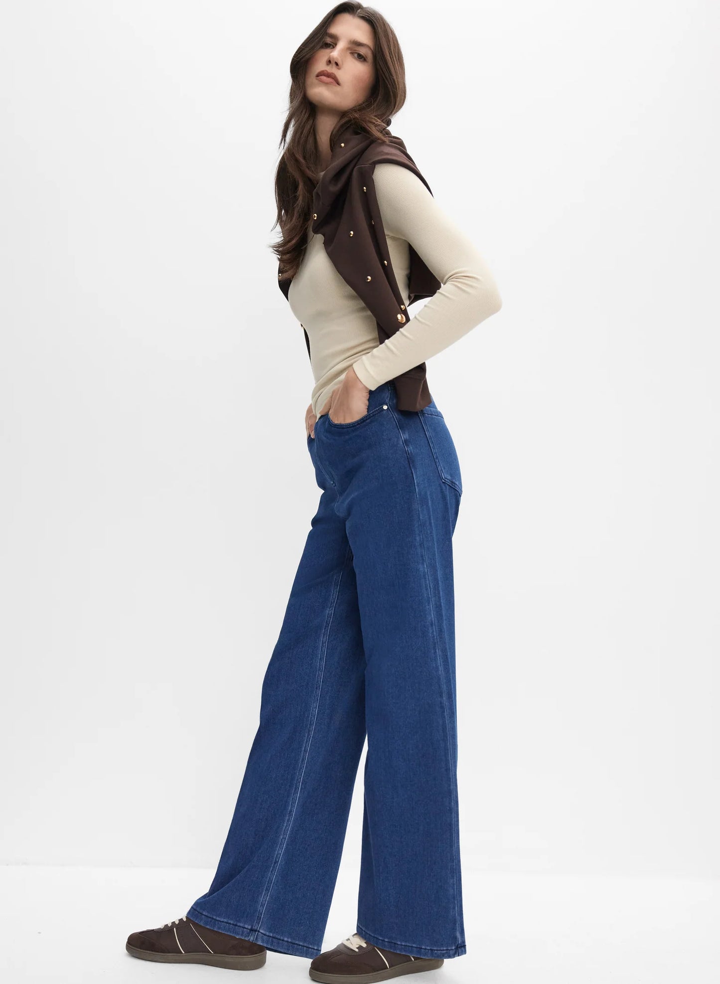 Wide-Leg Knit Jeans
