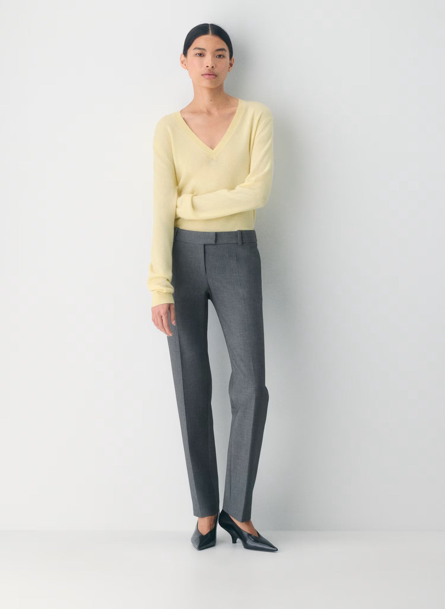 Bare Cashmere V-neck Sweater