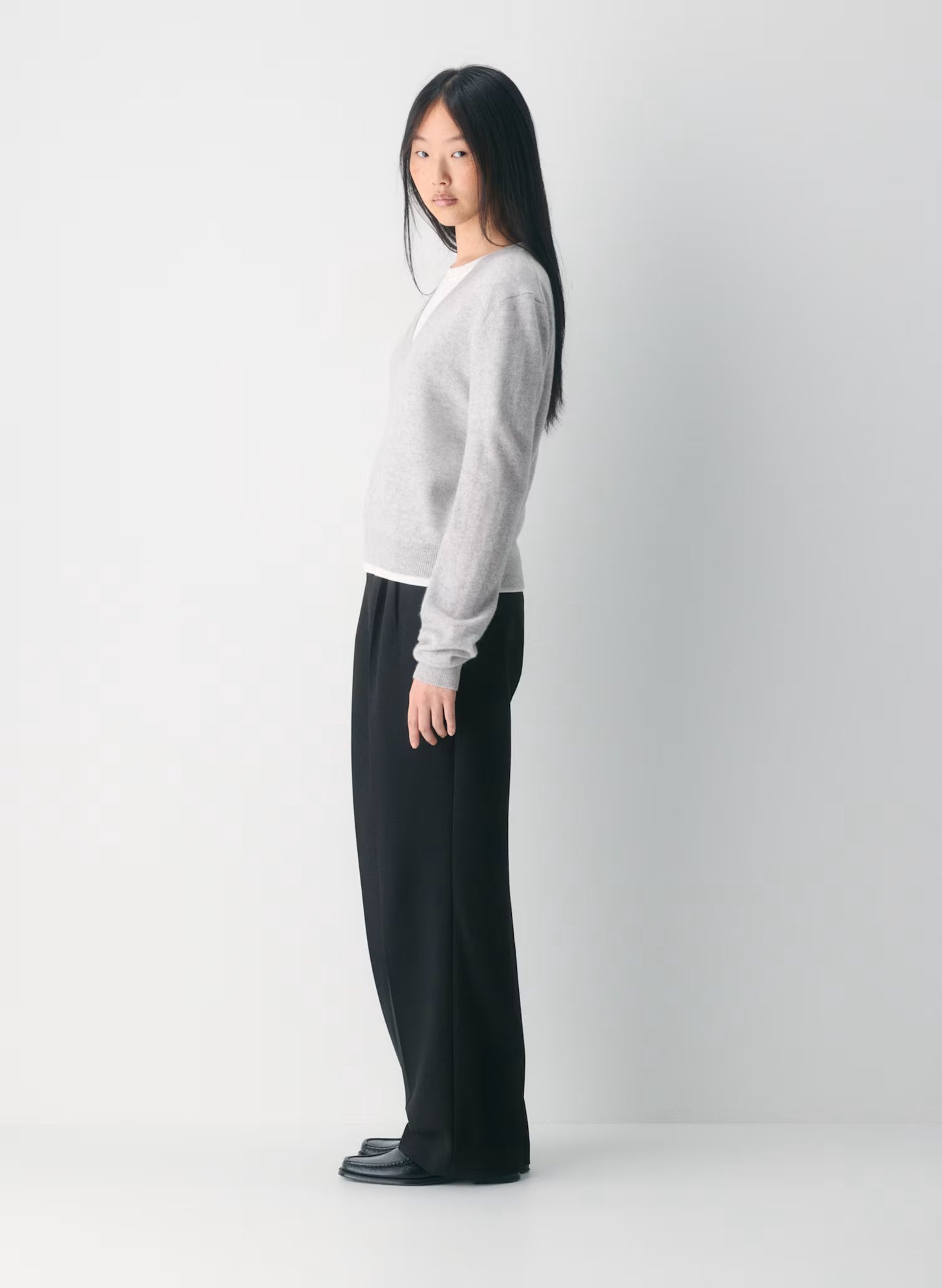 Bare Cashmere V-neck Sweater